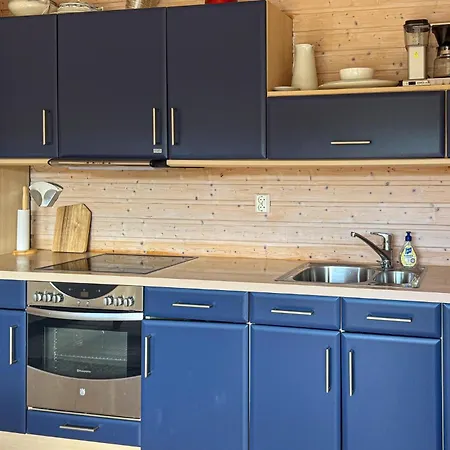 1 Bedroom Cozy In Forde I Hordaland Hébergement de vacances