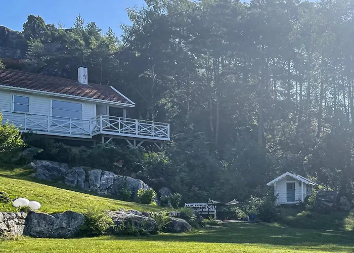 1 Bedroom Cozy In Forde I Hordaland * Erve