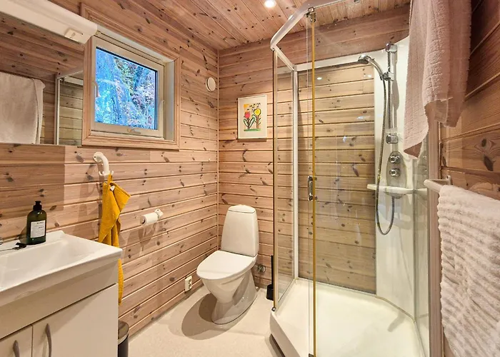 1 Bedroom Cozy In Forde I Hordaland Ferienhaus *