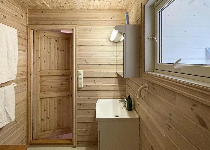 1 Bedroom Cozy In Forde I Hordaland * Erve