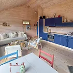 1 Bedroom Cozy In Forde I Hordaland * Erve
