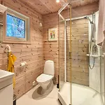 1 Bedroom Cozy In Forde I Hordaland Σπίτι διακοπών *